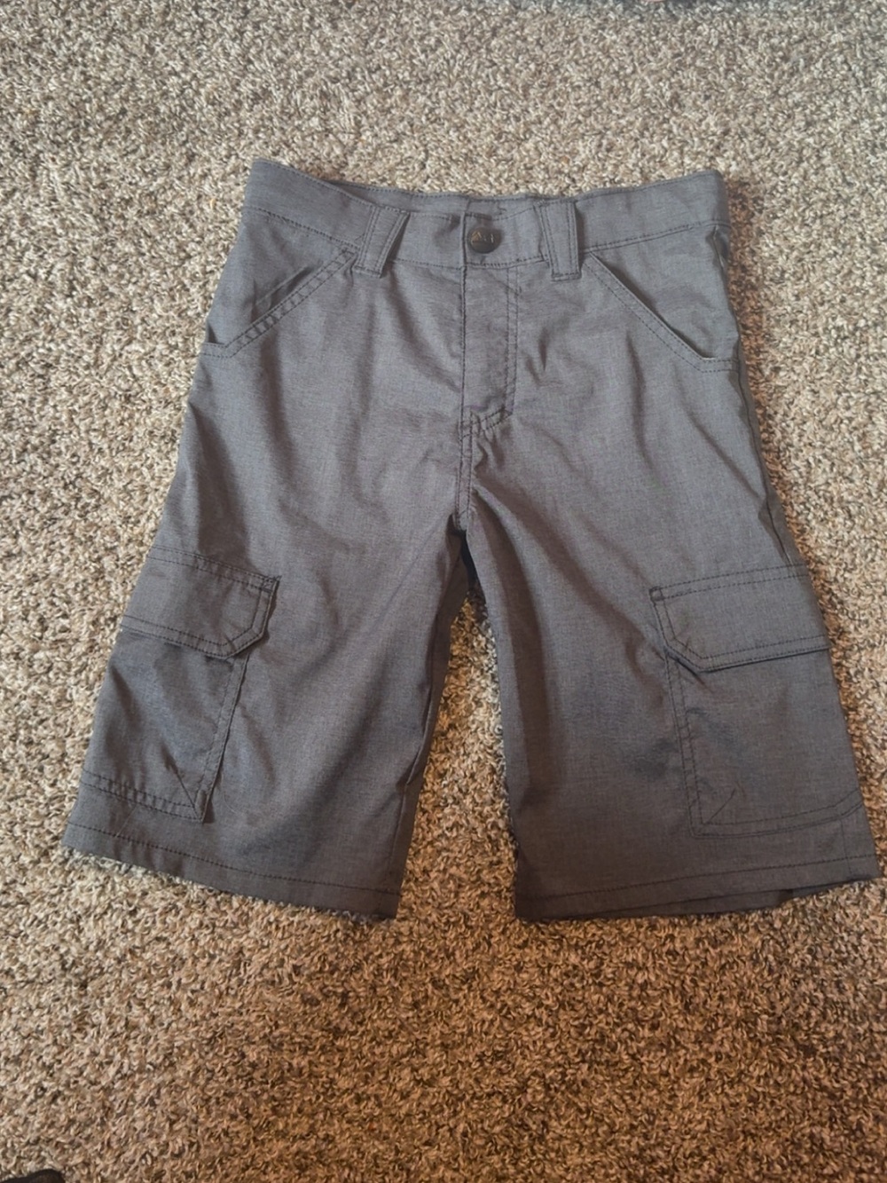 10 regular gray shorts